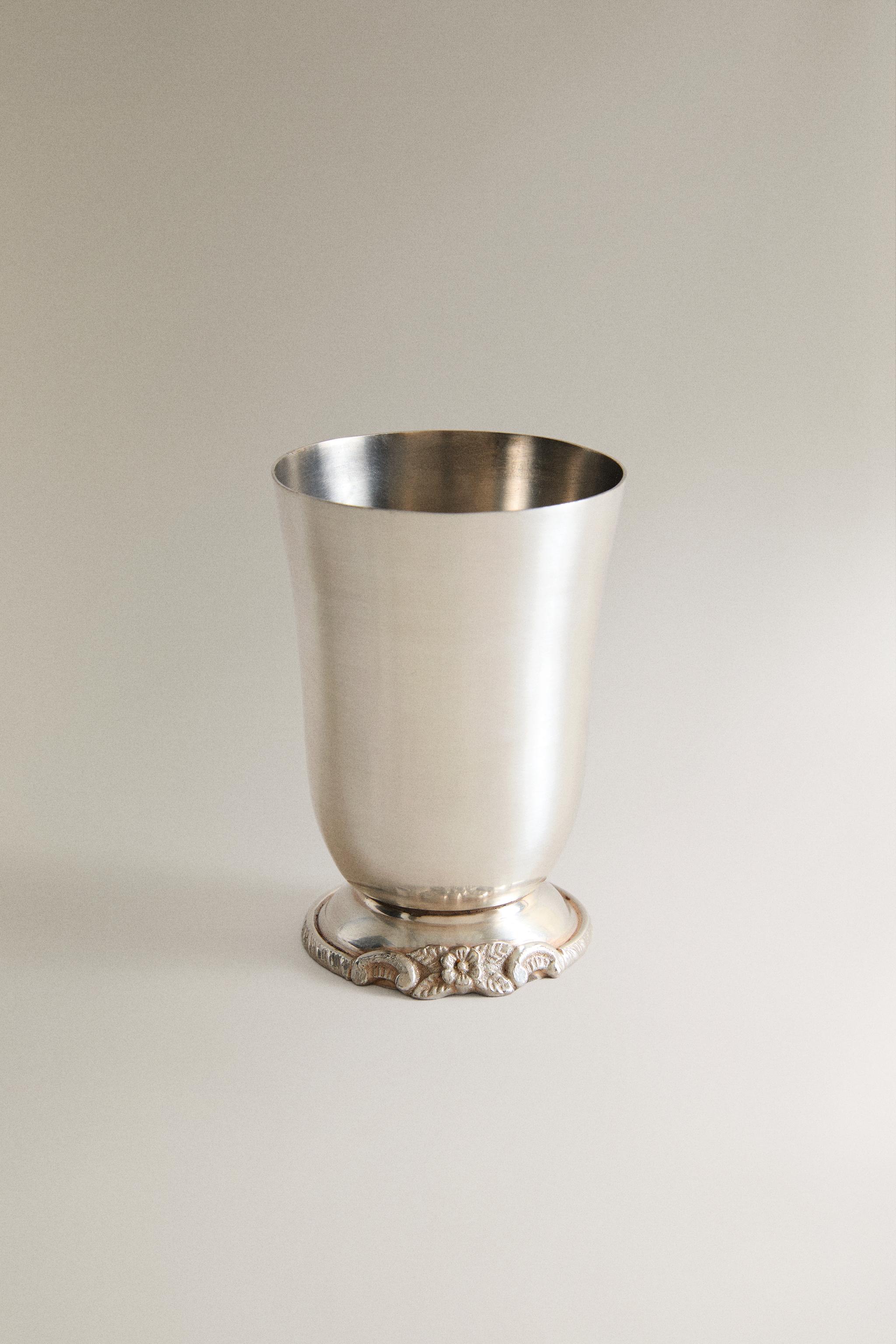 METAL TOOTHBRUSH TUMBLER